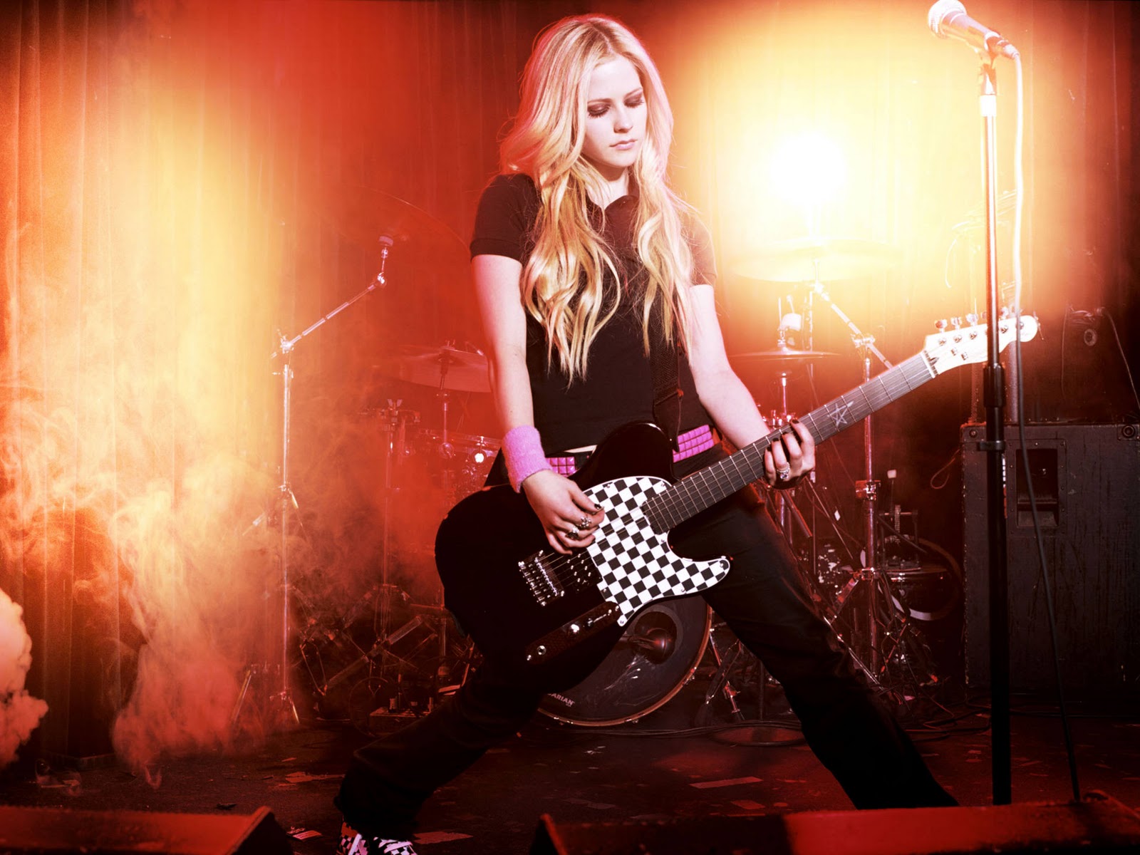 avril-lavigne-live