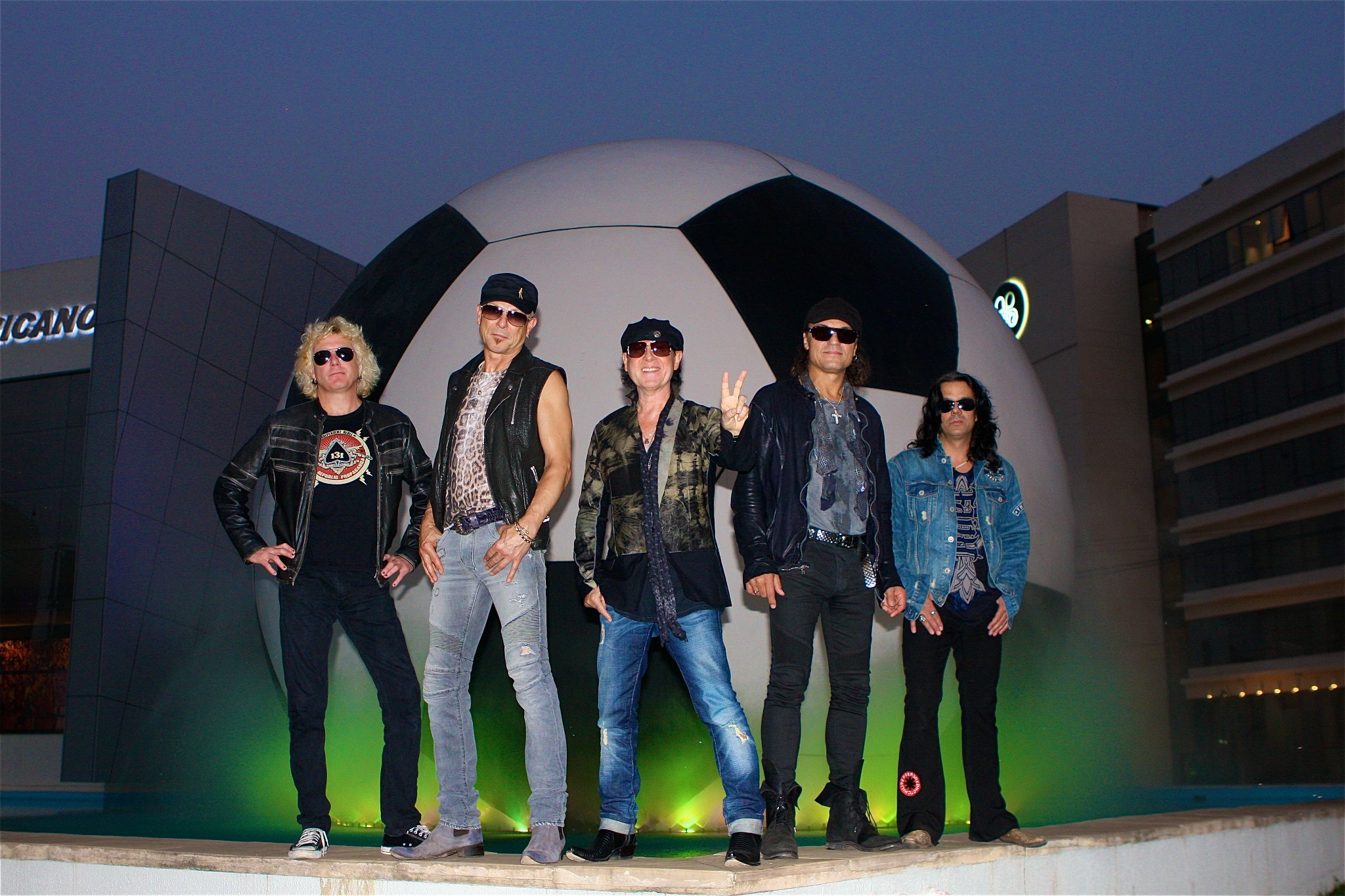 scorpions_ball