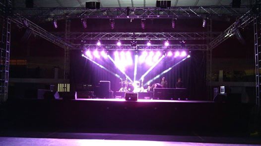 Rata Blanca en Ciudad del Este - Ultimando los detalles para el gran concierto de esta noche.