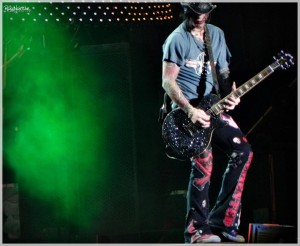 dj ashba