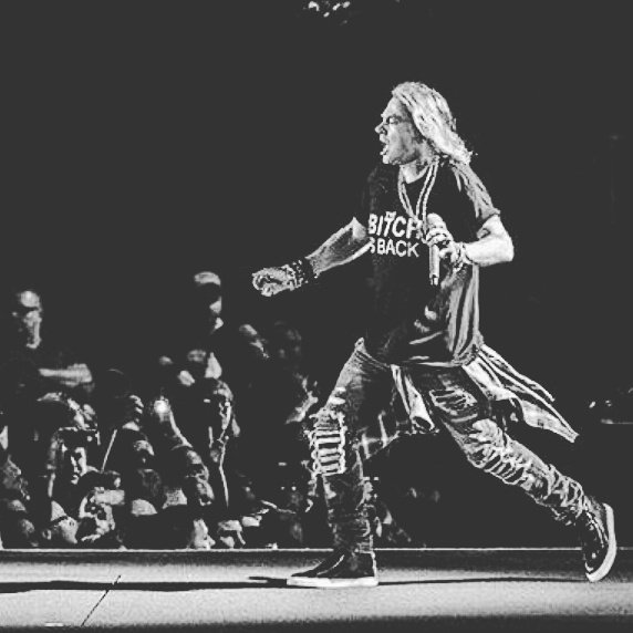 axl-solo-corriendo