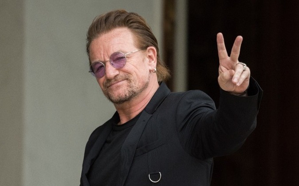 Bono de U2 celebra hoy sus 60 años de vida